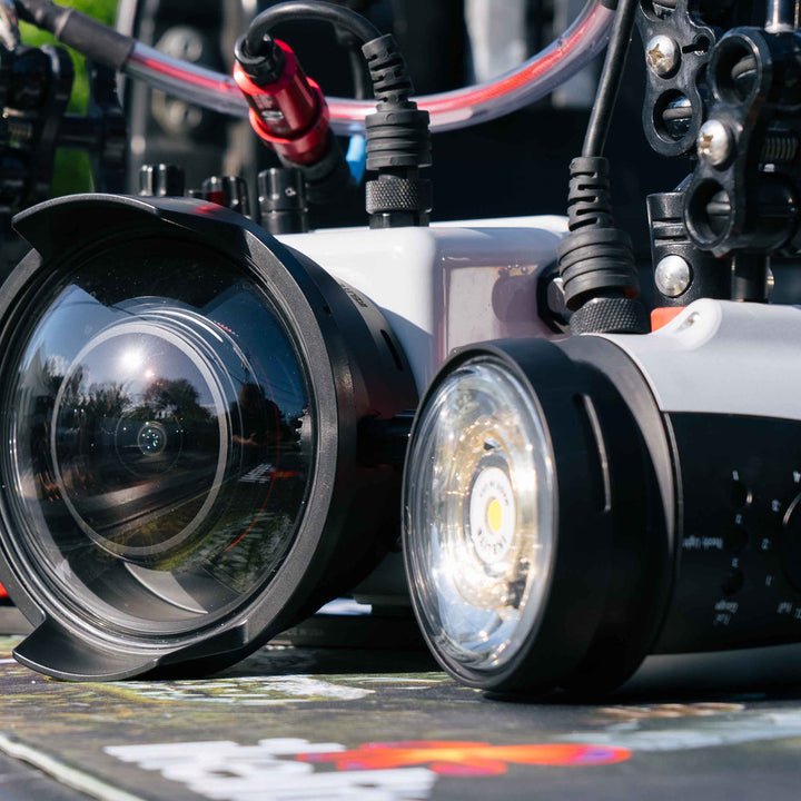 Ikelite DS232 213Ws Underwater TTL Strobe with Video Light - 40232AU