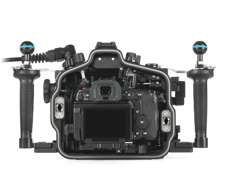 Panasonic Lumix GH6, GH7 - Nauticam NA-GH6 Housing - 17720